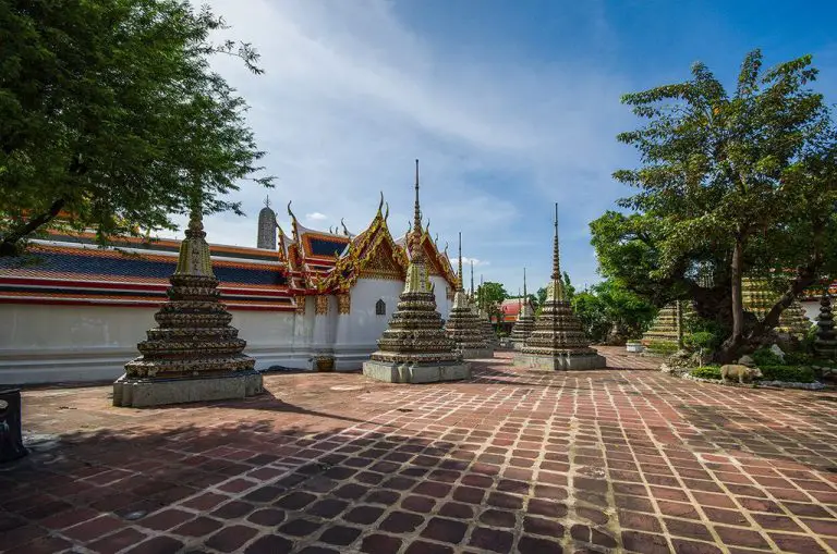 Walk around Wat Pho