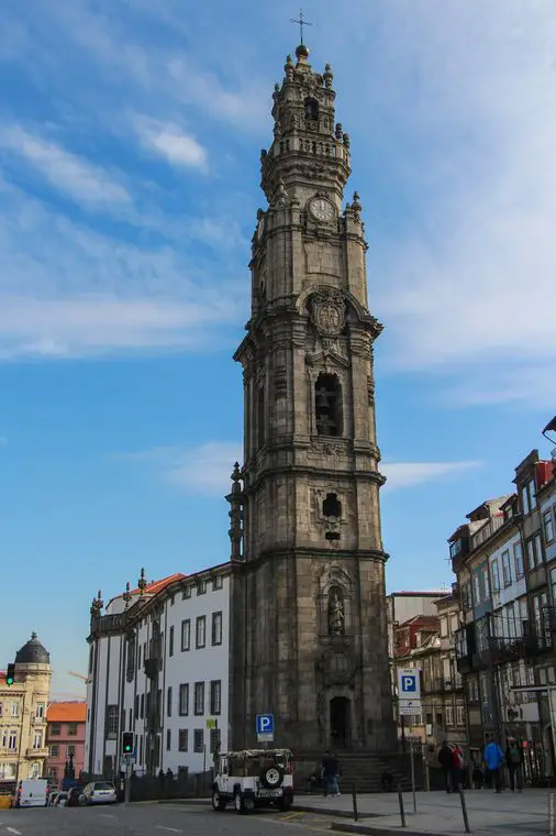 The bell tower and church of Torre dos Clerigos